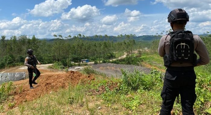 Satgas Ops Nusantara Polda Kaltim Regu A melaksanakan patroli, Sabtu (29/10/2022). Foto: HO/Humas Polda Kaltim.