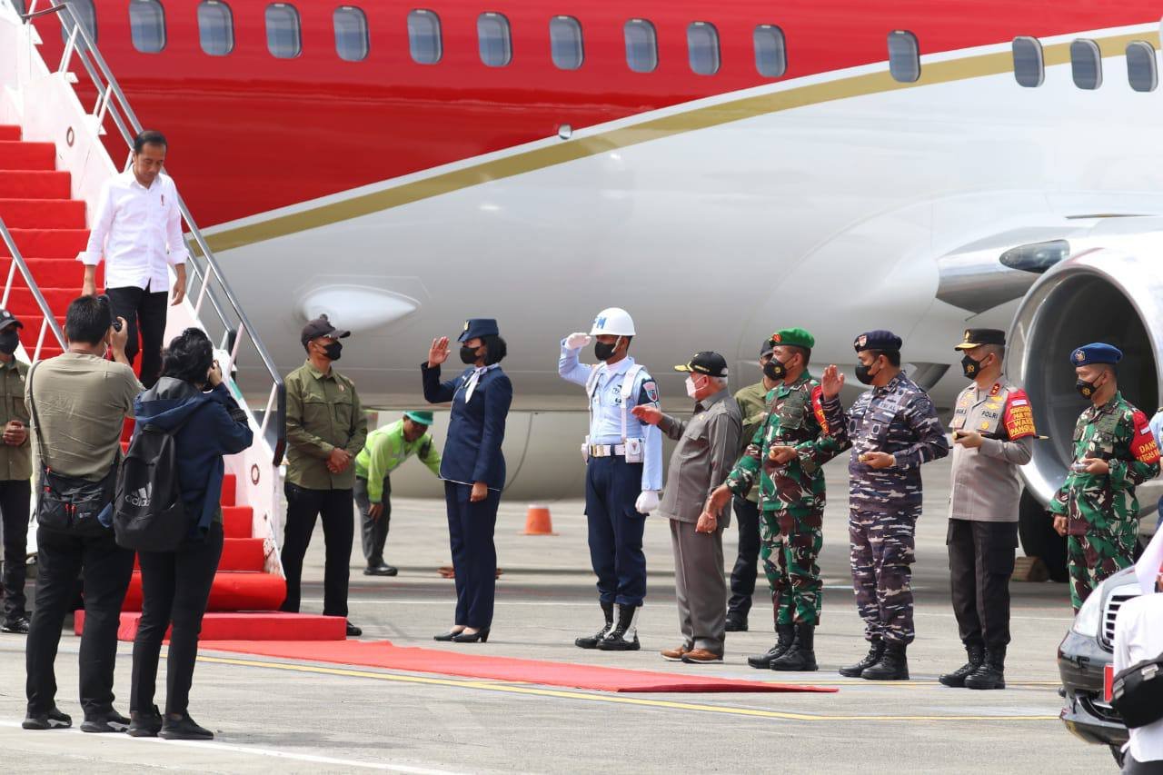 Kunjungi IKN, Kapolda Kaltim Sambut Kedatangan Presiden RI  