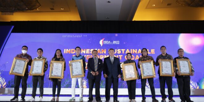 PT Kilang Pertamina Internasional (KPI) Unit Balikpapan kembali meraih penghargaan Indonesia Sustainable Development Goals Award (ISDA) 2022 yang diselenggarakan Corporate Forum for CSR Development (CFCD), Selasa (22/11/2022). Foto: HO/PT KPI Unit Balikpapan.