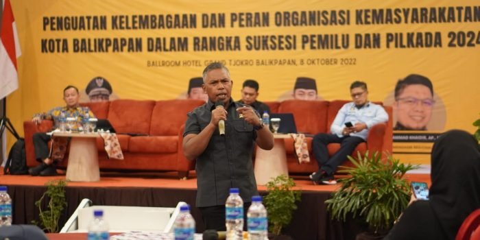 Subari Hadir Sebagai Narasumber Pada Sosialisasi Suksesi Pemilu dan Pilkada Serentak Tahun 2024