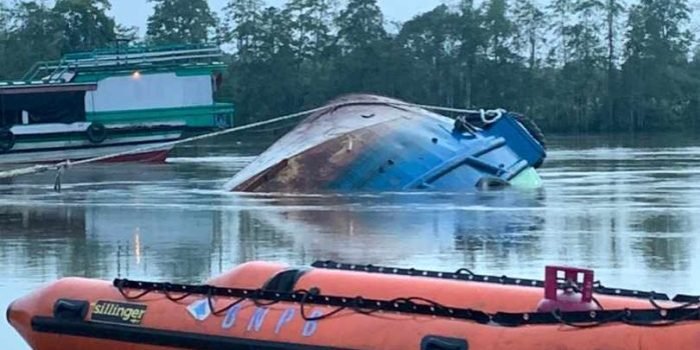 Tug Boat Tenggelam di Perairan Mahakam Barong Tongkok, 2 ABK Masih Terjebak di Dalam Kapal