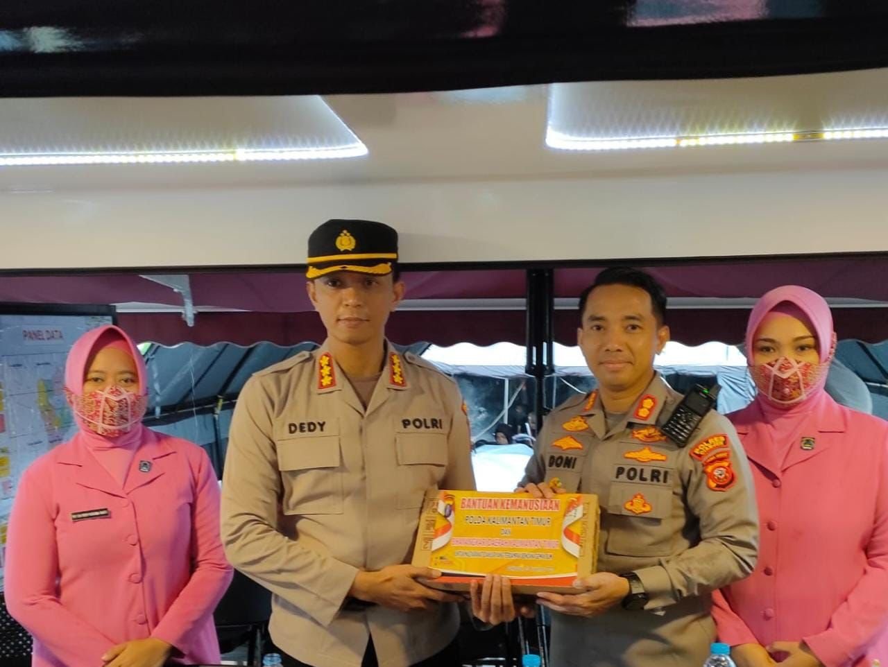 Polda Kaltim Salurkan Bantuan Kemanusiaan Kepada Masyarakat Terdampak Gempa di Cianjur
