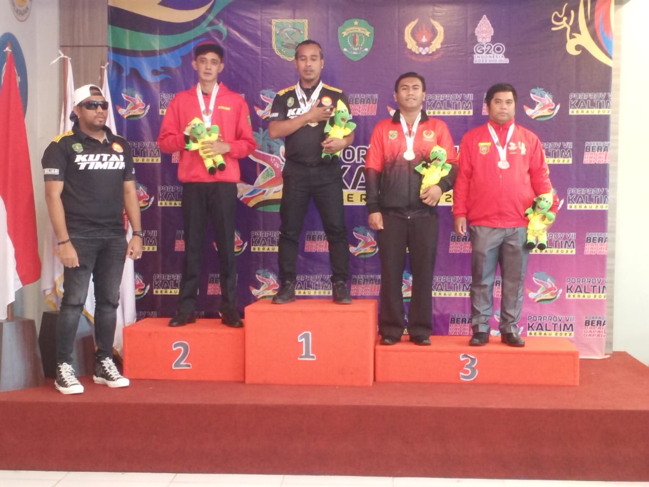 Personel Polres Kubar Persembahkan Medali Perunggu Dalam Cabang Olahraga Billiard