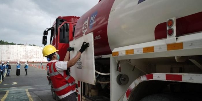 65 Tahun Pertamina, Eksistensi Salurkan BBM dan Elpiji Hingga Pelosok di Kaltim 