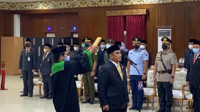Muhaimin saat Dilantik Wali Kota Balikpapan H Rahmad Mas'ud sebagai Sekda Kota Balikpapan, di Aula Balai Kota Balikpapan, pada hari Kamis (15/12/2022). Foto: BorneoFlash.com/Ist.