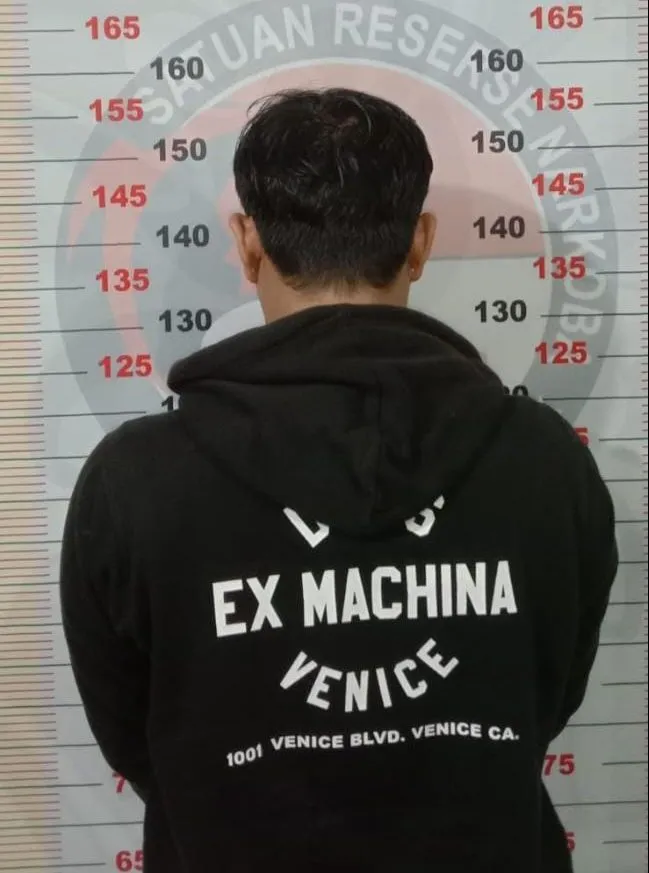 Tunggu Pembeli di Pinggir Jalan, Polres Bontang Gagalkan Peredaran Pil Ekstasi