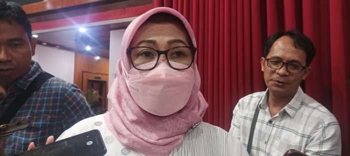 Plt Kepala Dinas Koperasi UMKM dan Perindustrian Kota Balikpapan, Rosdiana. Foto: BorneoFlash.com/Niken Sulastri.