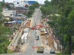 Peninggian Badan Jalan proyek DAS Ampal di Jalan MT Haryono Salah Satu pembangunan di Kota Balikpapan. Foto: BorneoFlash.com/Ist.