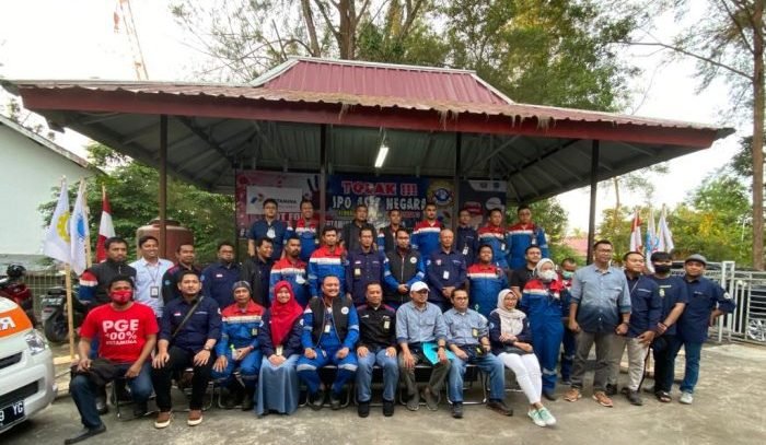 SP Mathilda menolak keputusan Initial Public Offering (IPO) PT Pertamina Geothermal Energy (PGE), di Sekretariat SP Mathilda Kalimantan, Jalan Yos Sudarso, Jumat (10/2/2023). Foto: HO/SP Mathilda.