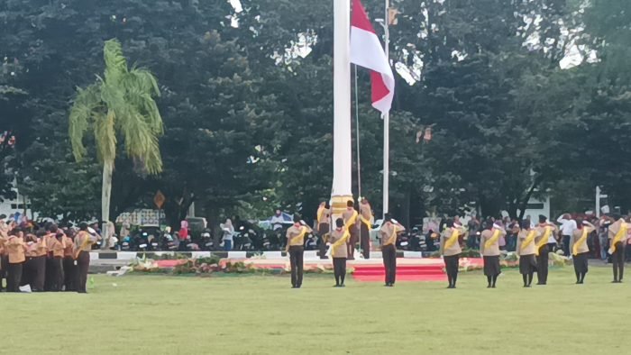 Pelaksanaan Gelar Senja Istimewa di Lapangan Merdeka, Jumat (10/2/2023) sore. Foto: BorneoFlash.com/Niken Sulastri.