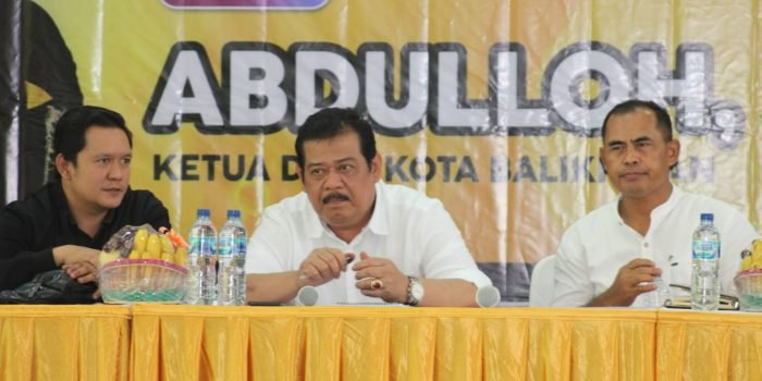 Ketua DPRD Kota Balikpapan Abdulloh menggelar dialog dengan warga Kelurahan Graha Indah, bertempat di Aula Kecamatan Balikpapan Utara, Kota Balikpapan, Sabtu, (4/2/2023). Foto: BorneoFlash.com/Ist.