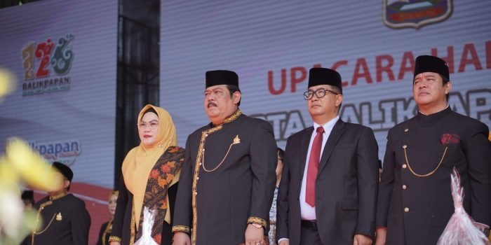 Ketua DPRD Kota Balikpapan, Abdulloh Saat Upacara peringatan Hari Ulang Tahun (HUT) ke 126 Kota Balikpapan, di Lapangan Merdeka pada hari Jumat (10/2/2023). Foto: BorneoFlash.com/Ist.