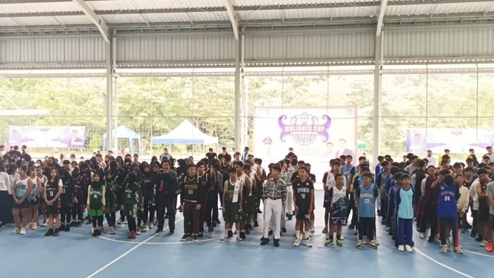 Peserta turnamen Bola Basket Wali Kota Cup Tahun 2023, di Lapangan SMAIT Istiqamah, Balikpapan pada hari Rabu (15/2/2023). Foto: BorneoFlash.com/Niken Sulastri.
