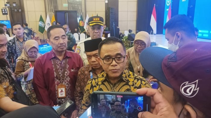 Menteri Pendayagunaan Aparatur Negara Reformasi Birokrasi (PAN RB) Abdullah Azwar Anas. Foto: BorneoFlash.com/Niken Sulastri.