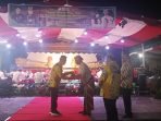 Wali Kota Balikpapan H Rahmad Mas'ud menerima Kereta Garuda Kencana dan Andong dari Pangeran Keraton Yogyakarta Gusti Bendoro Pangeran Haryo (GBPH) Yudhaningrat atau Gusti Yudha, di BSCC /Dome pada hari Sabtu (25/2/2023) malam.