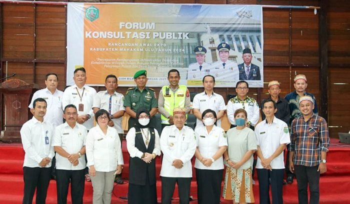 Forkopimda Kabupaten Mahakam Ulum Pada Forum Konsultasi Publik RKPD 2024 dengan tema 'Membangun Prioritas Pembangunan Daerah'. Foto: Humas/Prokopim