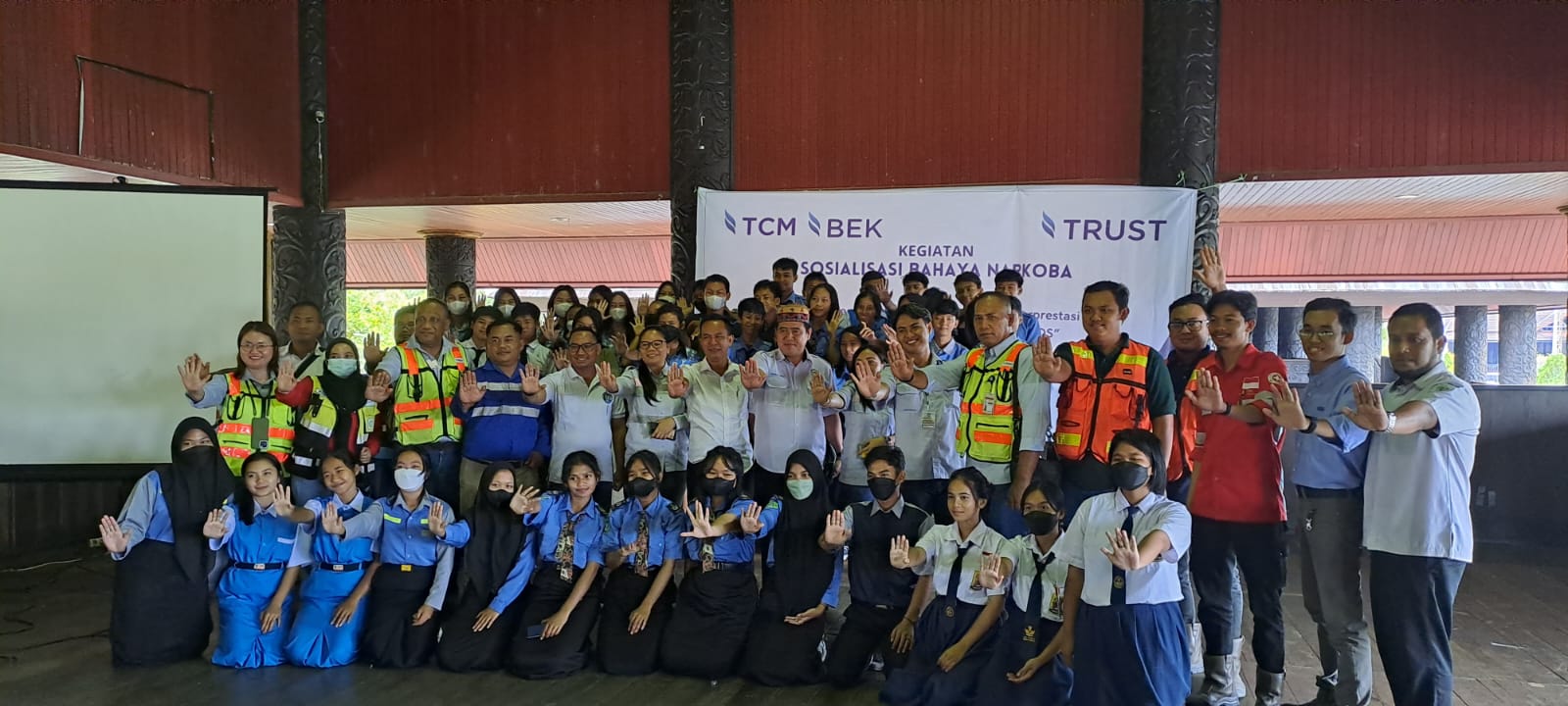 PT Trust Gelar Sosialisasi Bahaya Narkoba untuk Pelajar sebagai Upaya Pencegahan Narkoba di Kutai Barat