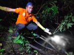 Penemuan jasad yang tersangkut di ranting pohon di sungai Idatn Kampung Pepas Eheng, Kecamatan Barong Tongkok Kabupaten Kutai Barat (Kubar).  pada pukul 17.00 WITA Kamis (2/3/2023) kemarin. Foto: BorneoFlash.com/Ist.
