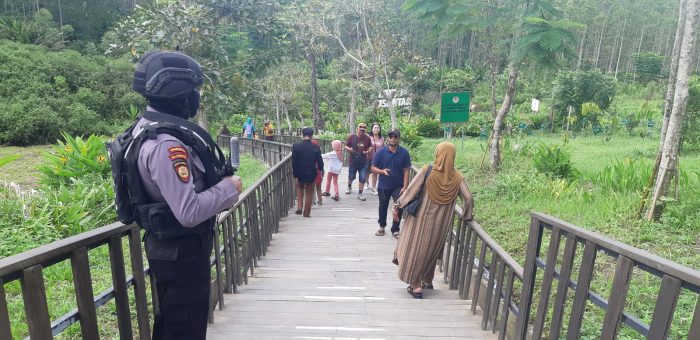 Satuan Tugas (Satgas) Ops Nusantara Mahakam telah melakukan patroli untuk memastikan keamanan dalam pembangunan Ibu Kota Nusantara pada hari Minggu (05/03/2023).