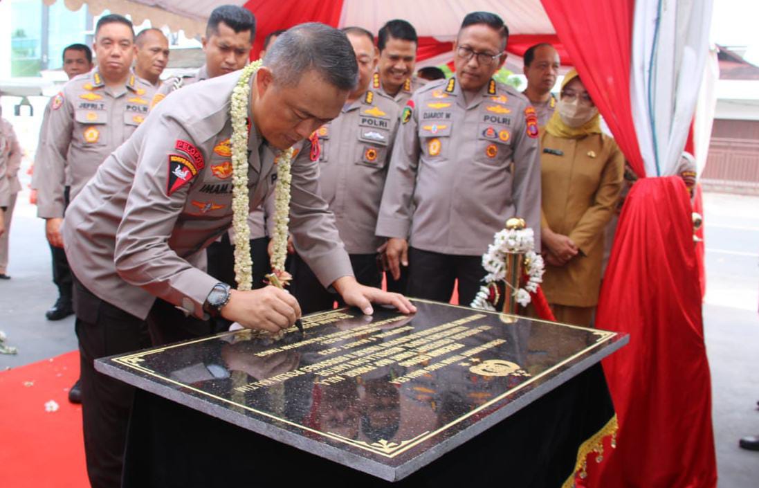Kapolda Kaltim Resmikan Gedung Baru RS Bhayangkara Balikpapan TK II untuk Tingkatkan Pelayanan Kesehatan