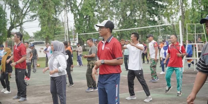 Jalin Harmonisasi, KPI Unit Balikpapan Olahraga Bersama dengan Warga Ring I
