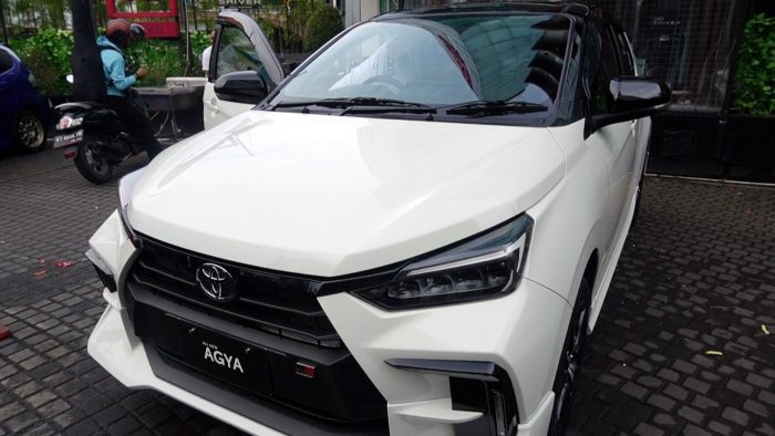 Berkat desain baru, Agya memiliki performa aerodinamika yang lebih baik dengan coefficient of drag 3% lebih rendah, sehingga Agya menjadi lebih stabil dan lincah. Foto: BorneoFlash.com/Ardian.