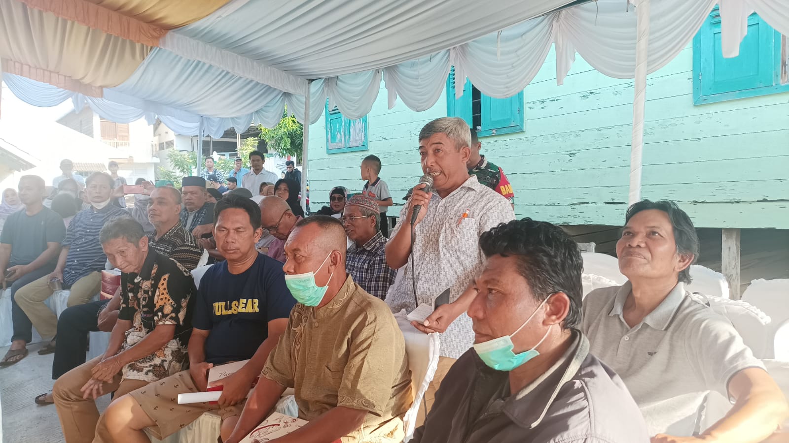 Reses Muhammad Taqwa bersama di lingkungan RT 32 Kelurahan Gunung Samarinda Foto: NIken/BorneoFlash.com
