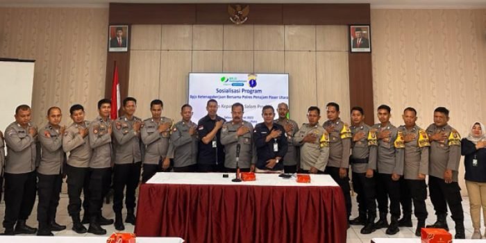 BPJS Ketenagakerjaan Balikpapan dan Polres Penajam Paser Utara melaksanakan sosialisasi manfaat program BPJS Ketenagakerjaan dan kerjasama pencegahan dan penanganan ketidakpatuhan program Jamsostek di tingkat desa/kelurahan di wilayah Penajam Paser Utara,