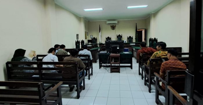 Persidangan perkara praperadilan pada hari Selasa (21/03/2023). Foto: BorneoFlash.com/Ist.