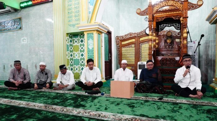 PT Kilang Pertamina Internasional (KPI) Unit Balikpapan melaksanakan Safari Ramadhan tua di Masjid Jami Al Wustho, Sabtu (25/3/2023). Foto: HO/PT KPI Unit Balikpapan.