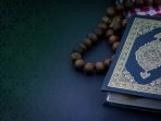 Dalam pengertian terhadap proses turunnya Al-Qur'an, terdapat beberapa pendapat dari para ahli tafsir.