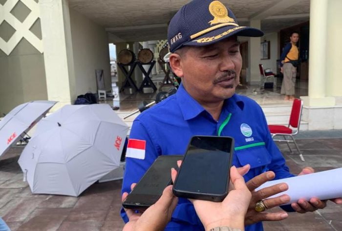 Kepala Stasiun Geofisika Badan Meteorologi Klimatologi Geofisika (BMKG) Balikpapan, Rasmid. Foto: BorneoFlash.com/Niken Sulastri.