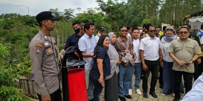 Kunjungan Menkopolhukam di wilayah IKN Nusantara, Kamis (13/04/2023). Foto: HO/Humas Polda Kaltim.