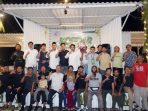 Manajemen Klinik Ibnu Sina bersama perwakilan komunitas sosial di Balikpapan melakukan foto bersama usai Kopdar Ramadhan 1444 H. Foto: BorneoFlash.com/Ardian.