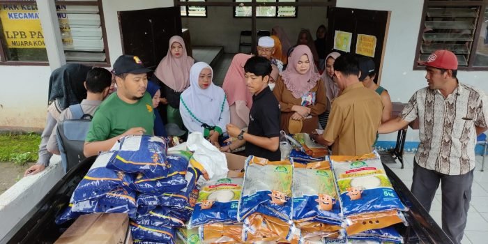 1,2 Ton Beras Terjual Habis, TPID dan Bulog Gelar Operasi Pasar Murah di Perbatasan Kaltim-Kalsel