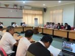 Wakil Bupati Mahulu Drs. Yohanes Avun, M.Si hadir dan membuka Focus Discussion Group (FGD) untuk Penyusunan Perubahan Rencana Pembangunan Jangka Menengah Daerah (RPJMD) Kabupaten Mahulu Tahun 2021-2026 di Ruang Rapat Bappelitbangda pada Selasa (29/03/2023). Foto:Prokopim Mahulu/Ist.