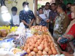 Pemkot Balikpapan bersama Forkopimda melakukan sidak di Pasar Pandasari, Kamis (6/4/2023). Foto: Niken/BorneoFlash.com
