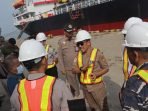 Kabarantan meminta Karantina Pertanian Balikpapan untuk mendorong percepatan layanan di Pelabuhan Semayang, Kalimantan Timur, saat melakukan kunjungan dalam rangka Patroli Ketersediaan Pangan pada Sabtu (15/4/2023).
