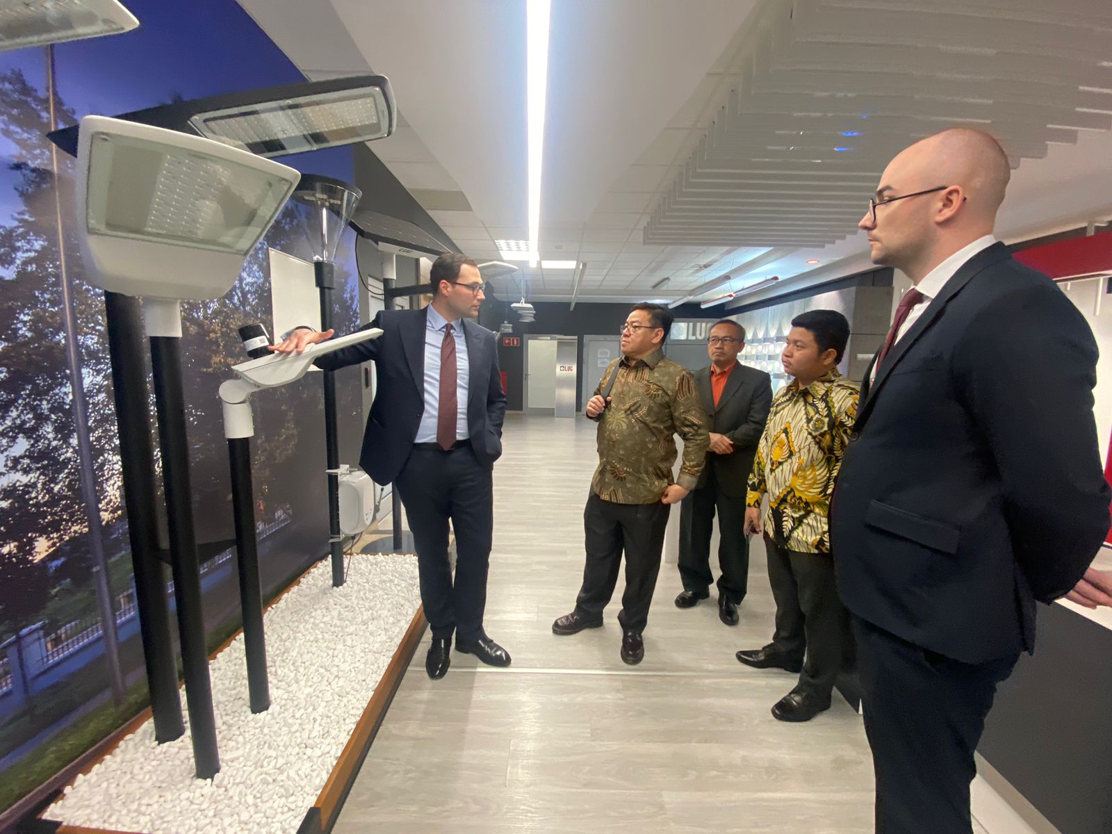 Terobosan Baru! OIKN Gunakan Teknologi Smart Lighting di Ibu Kota Nusantara