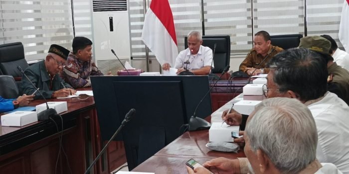 Kunker Wakil Bupati Kabupaten Pangkajene dan Kepulauan, H Syahban Sammana bersama FKUB, di Rumah Rapat I Balai Kota Balikpapan, Senin (15/5/2023). Foto: BorneoFlaah.com/Niken Sulastri.