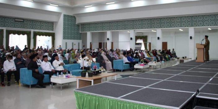 Pembukaan manasik haji Se Kecamatan Kota Balikpapan, di Asrama Embarkasi Haji Balikpapan, pada hari Senin (15/5/2023). Foto: BorneoFlash.com/Niken Sulastri.