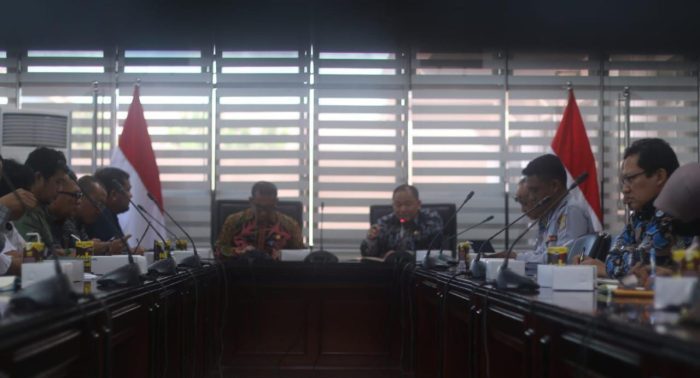 Pemkot Balikpapan meIakukan rapat koordinasi lanjutan dengan Pertagas, di Balai Kota, Kamis (4/5/2023). Foto: BorneoFlash.com/Niken Sulastri.