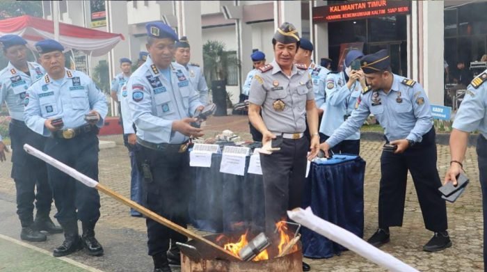 Pemusnahan barang sitaan pada lapas dan rutan. Foto: BorneoFlash.com/Ist.