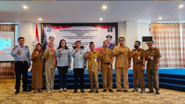 Penandatangan 2 (dua) MoU dilaksanakan oleh Kepala Kantor Wilayah Kemenkumham Kalimantan Timur, di di Ballroom Hotel Kyriad Sadurengas Tanah Grogot, pada hari Selasa 23 Mei 2023. Foto: BorneoFlash.com/Ist.