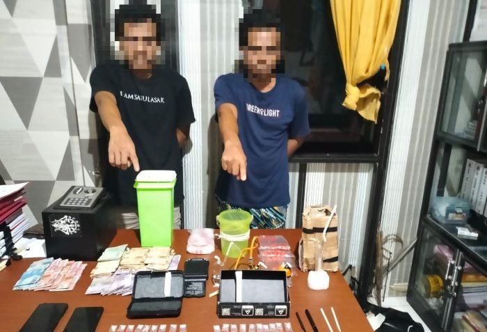 Polsek Bongan berhasil mengamankan 2 pria berinisial S (42), dan A (41) asal Kecamatan Jempang Kubar. Foto: HO/Humas Polres Kubar.