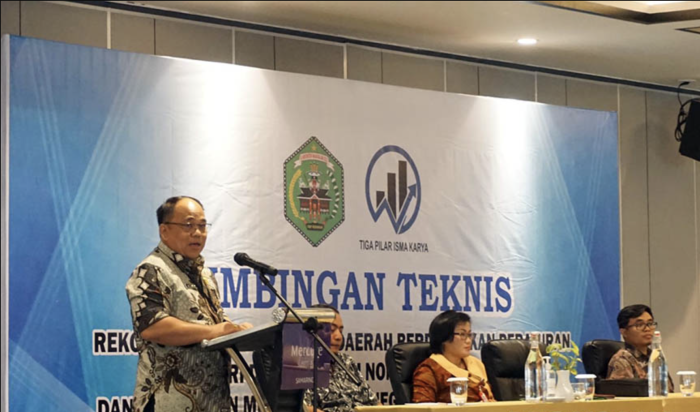 Pemerintah Kabupaten (Pemkab) Mahakam Ulu (Mahulu) menggelar kegiatan Bimbingan Teknis (Bimtek) rekonsiliasi Barang Milik Daerah (BMD) di Hotel Mercure Samarinda pada Kamis 11 Mei 2023 lalu. Foto: Borneoflash.com/Prokopimda Pemerintah Kabupaten (Pemkab) Mahakam Ulu (Mahulu) menggelar kegiatan Bimbingan Teknis (Bimtek) rekonsiliasi Barang Milik Daerah (BMD) di Hotel Mercure Samarinda pada Kamis 11 Mei 2023 lalu. Foto: Borneoflash.com/Prokopimda