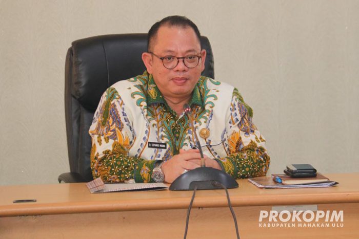 Sekretaris Daerah (Sekda) Mahakam Ulu Dr. Stephanus Madang. Foto: HO/Prokopim Mahulu.