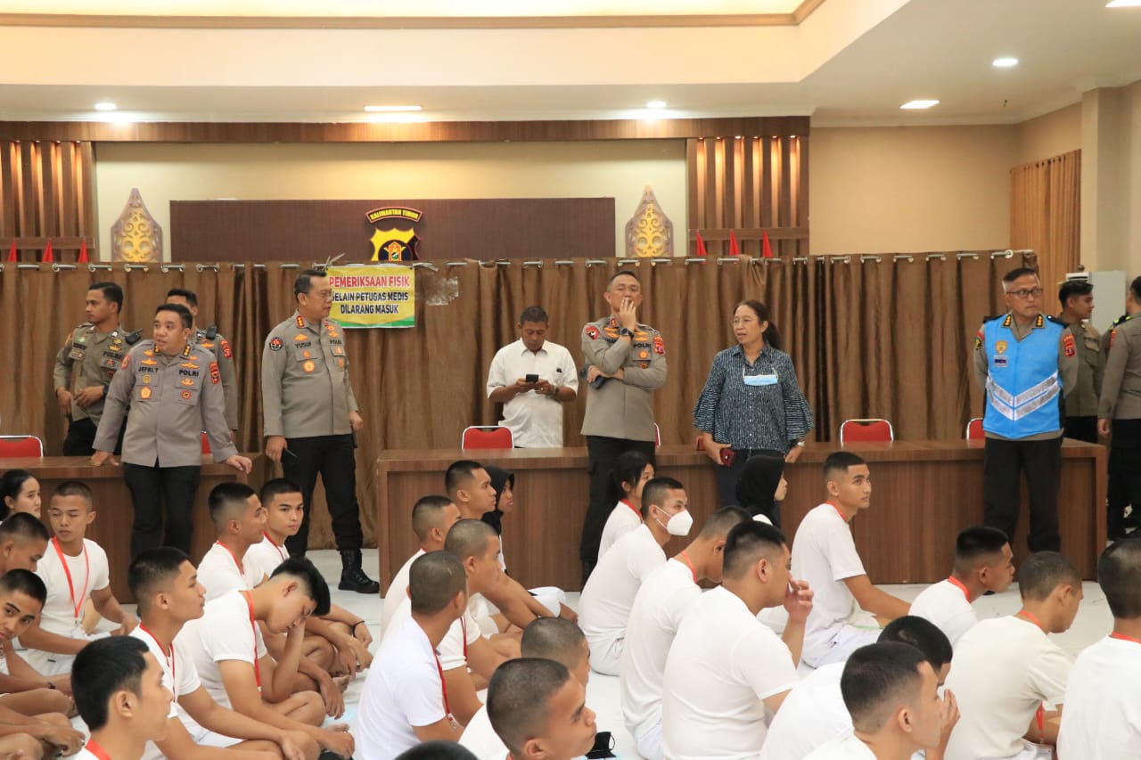 Kapolda Kaltim ingatkan Penerimaan polisi dilaksanakan dengan prinsip BETAH (Bersih Transparan Akuntabel dan Humanis) Foto: Humas Polda Kaltim