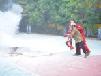 Gelar Fireman Goes To School, Kilang Pertamina Unit Balikpapan Edukasi Penanganan Kebakaran Foto: Ist/HO/