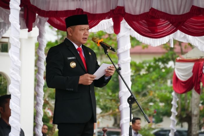 Bupati Paser, Dr Fahmi Fadli dalam rangka Upacara Peringatan Harkitnas 2023. Foto: Ist